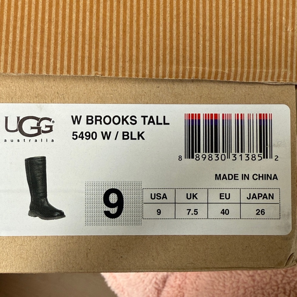 UGG Brooks Tall 5490 Black Leather Shearling Boots Size 9 - Picture 12 of 13